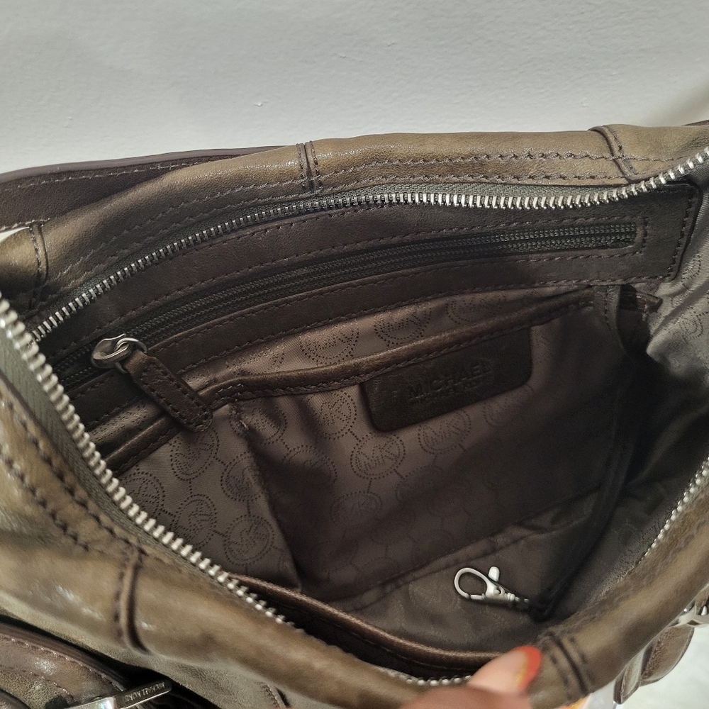 Very good condition used Michael kors Saddle shoulder bag - Picture 14 of 15